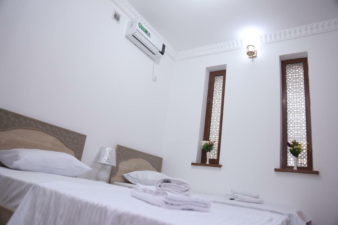 Anis-Pari Hotel Buchara Exteriör bild