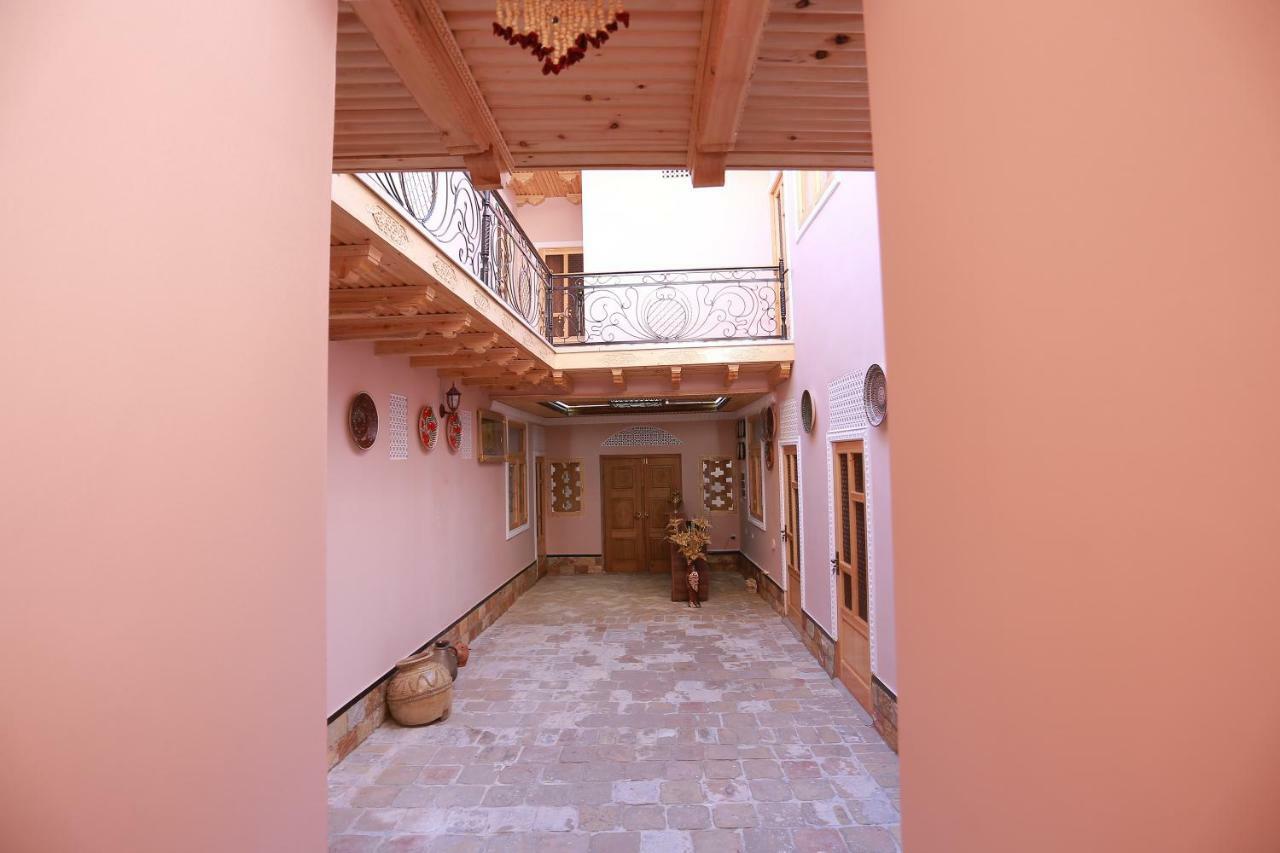 Anis-Pari Hotel Buchara Exteriör bild