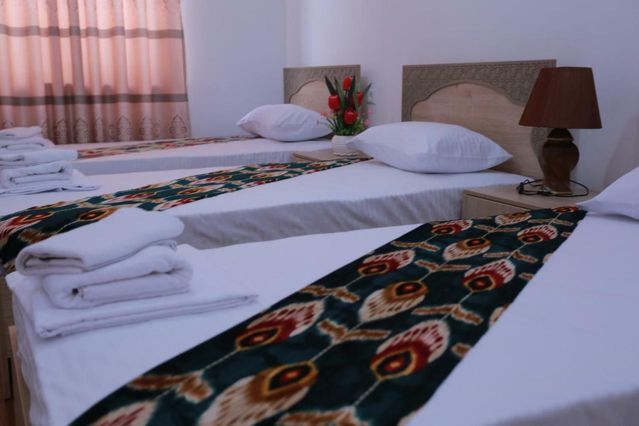 Anis-Pari Hotel Buchara Exteriör bild