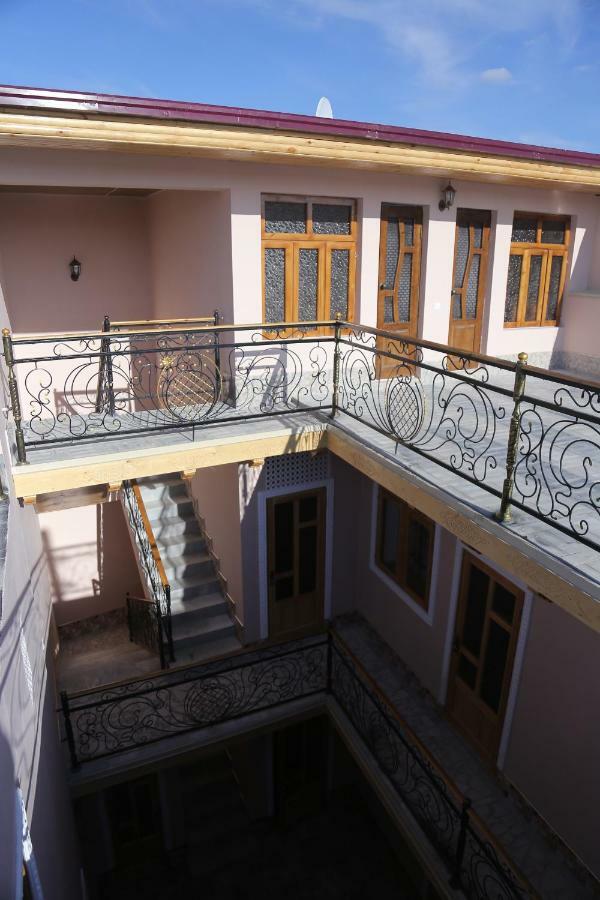 Anis-Pari Hotel Buchara Exteriör bild