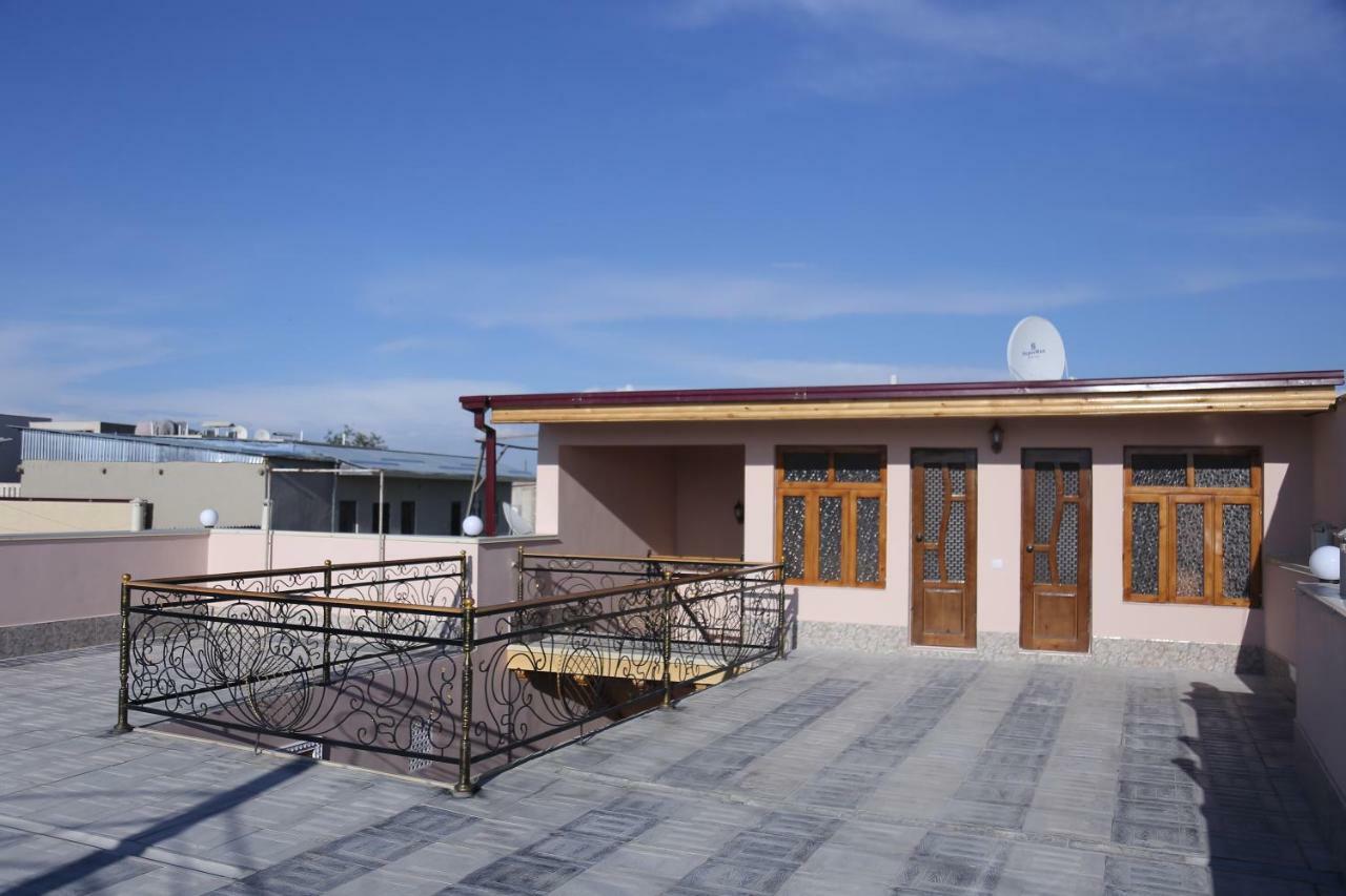 Anis-Pari Hotel Buchara Exteriör bild