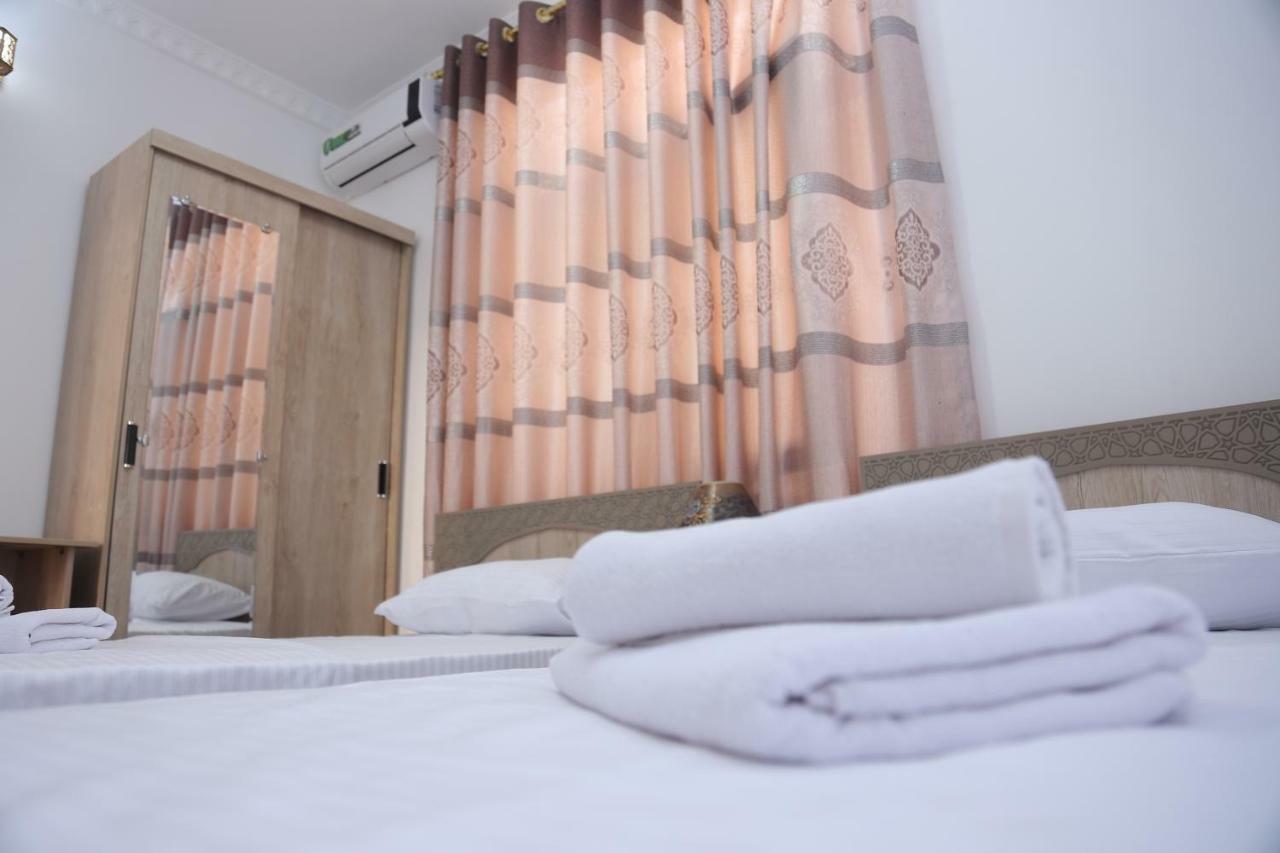 Anis-Pari Hotel Buchara Exteriör bild