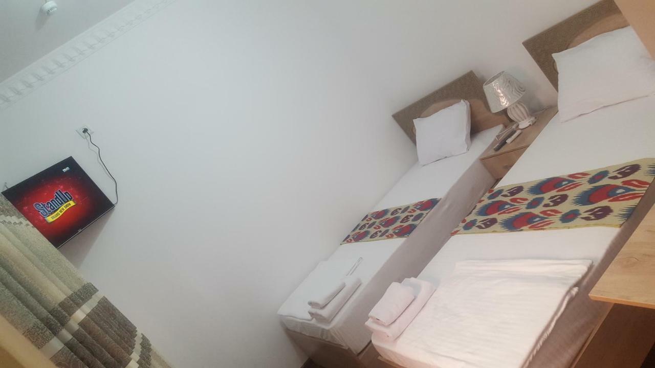 Anis-Pari Hotel Buchara Exteriör bild