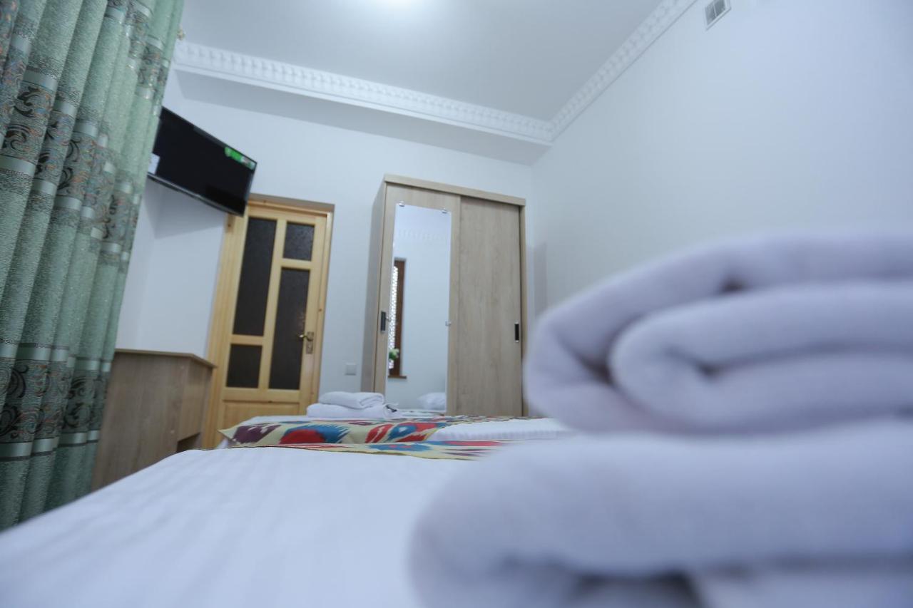 Anis-Pari Hotel Buchara Exteriör bild