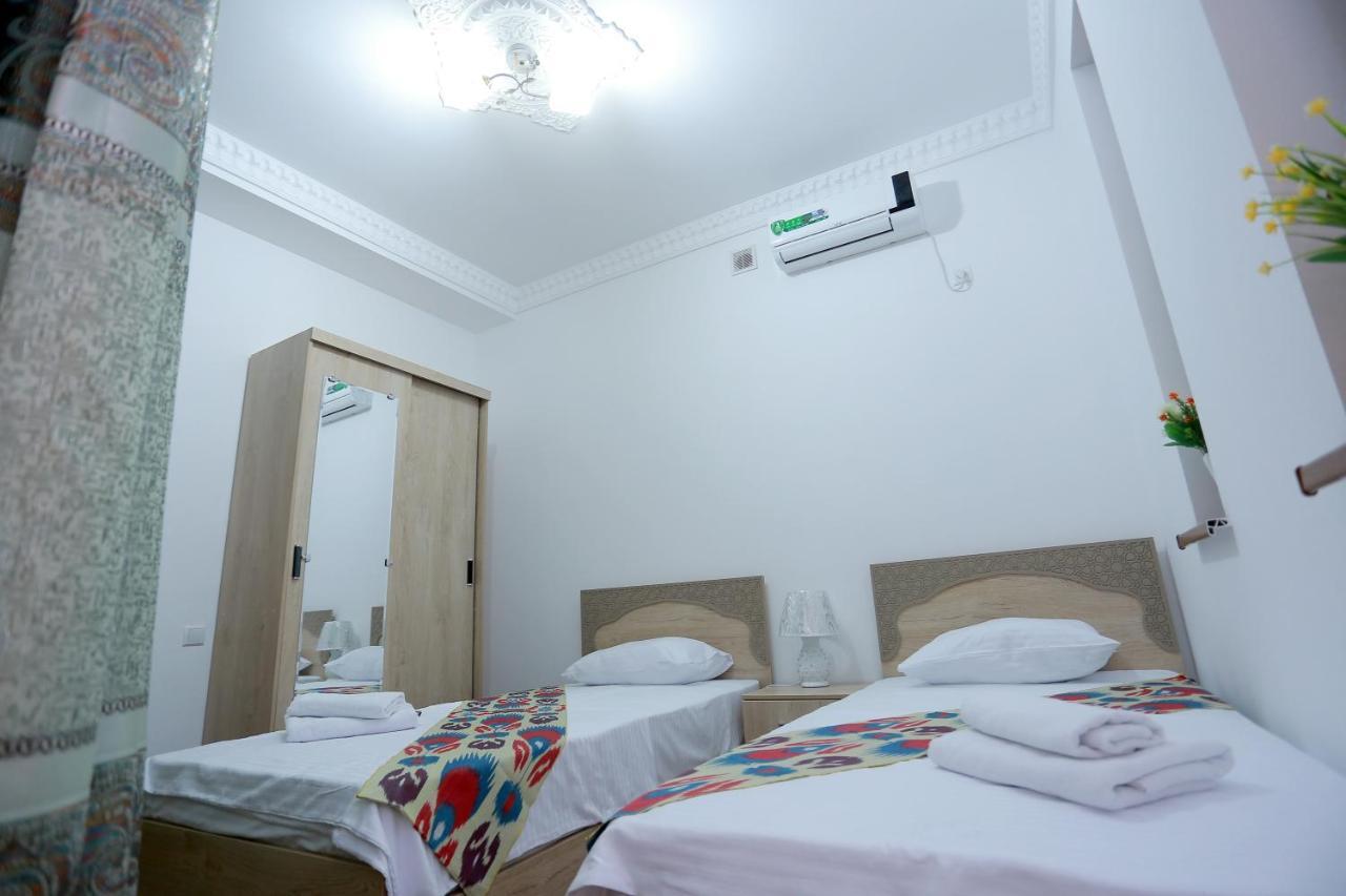 Anis-Pari Hotel Buchara Rum bild